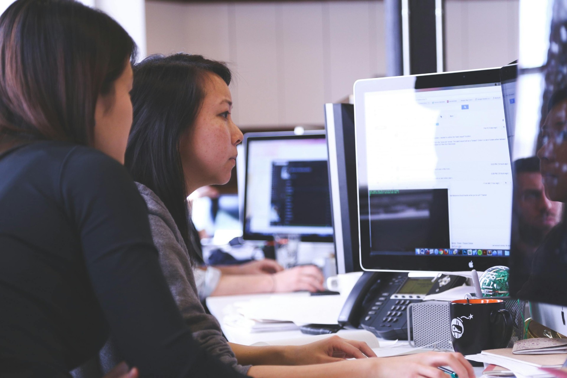 Intranet: Off-the-Shelf vs. Custom Made, Which Is Better?